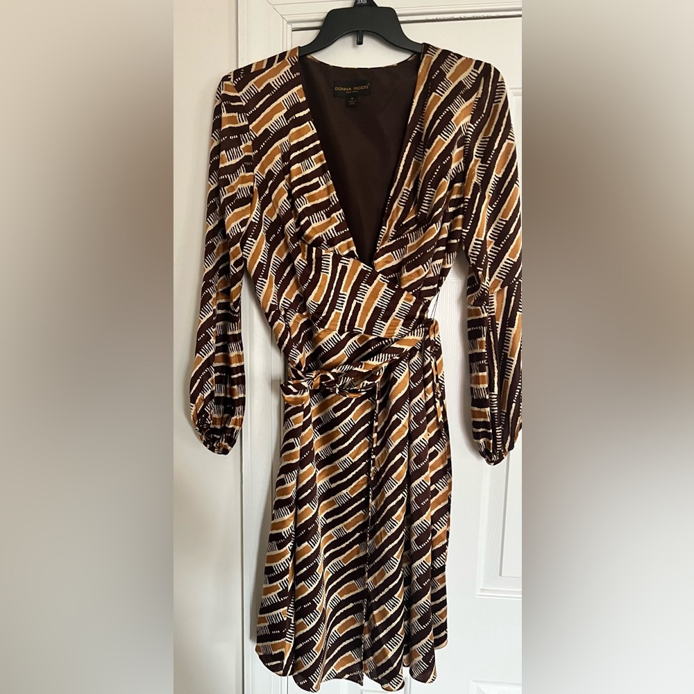 Donna Ricco silk ladies wrap dress